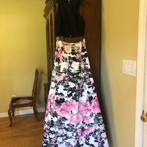 David’s Bridal Xscape Floral 2-Piece Prom Dress